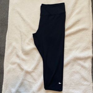 Nike Dri Fit Cropped Leggings